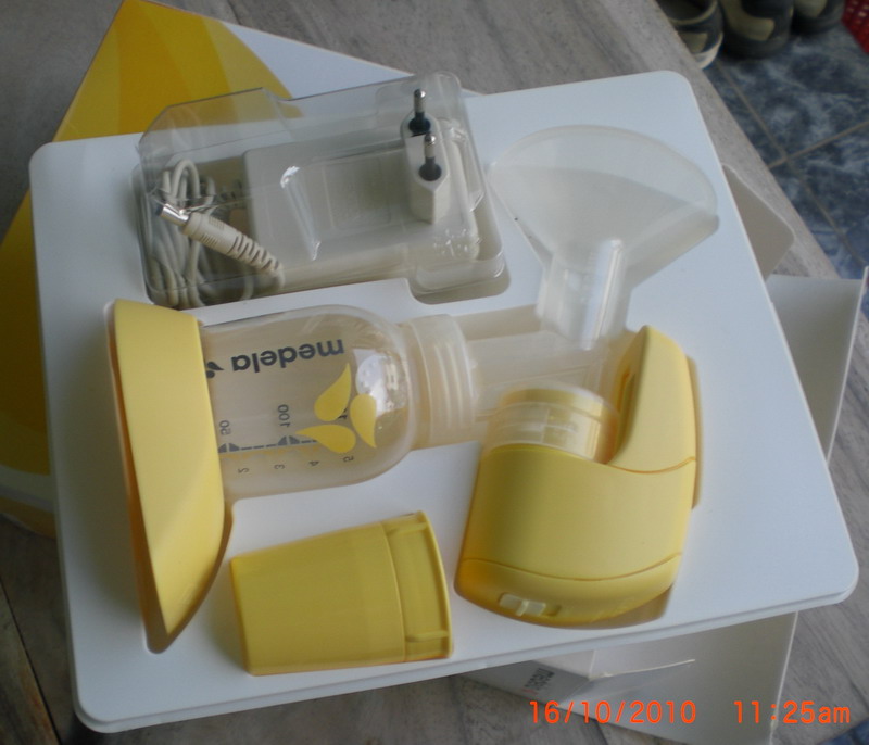 เครื่องปั้มนมไฟฟ้า medela  (ปิด2300 บาทครับ)