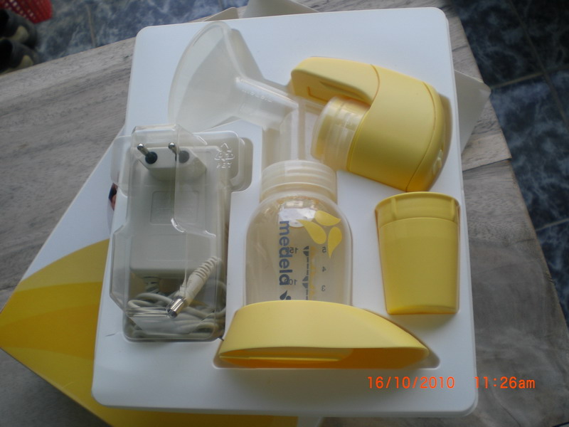 เครื่องปั้มนมไฟฟ้า medela  (ปิด2300 บาทครับ)