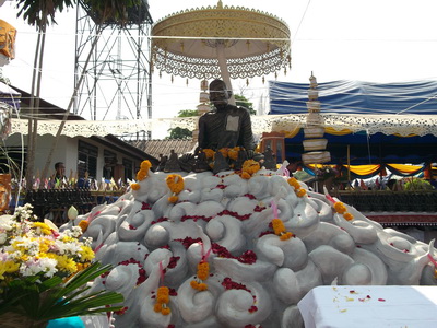 รวมภาพพิธีปลุกเสก หลวงปู่แหวน รุ่นประวัติศาตร์ของเมือพร้าว (รุ่นเหนือเมฆ)