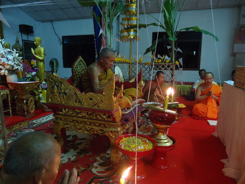 ประมวลภาพ พิธีพุทธาภิเษก และอธิฐานจิต พระกริ่งนิรันตราย โล่ห์งานสันกำแพง