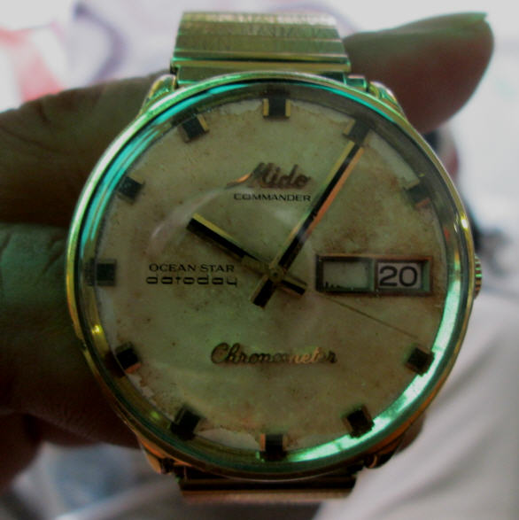 Mido Commander Classic