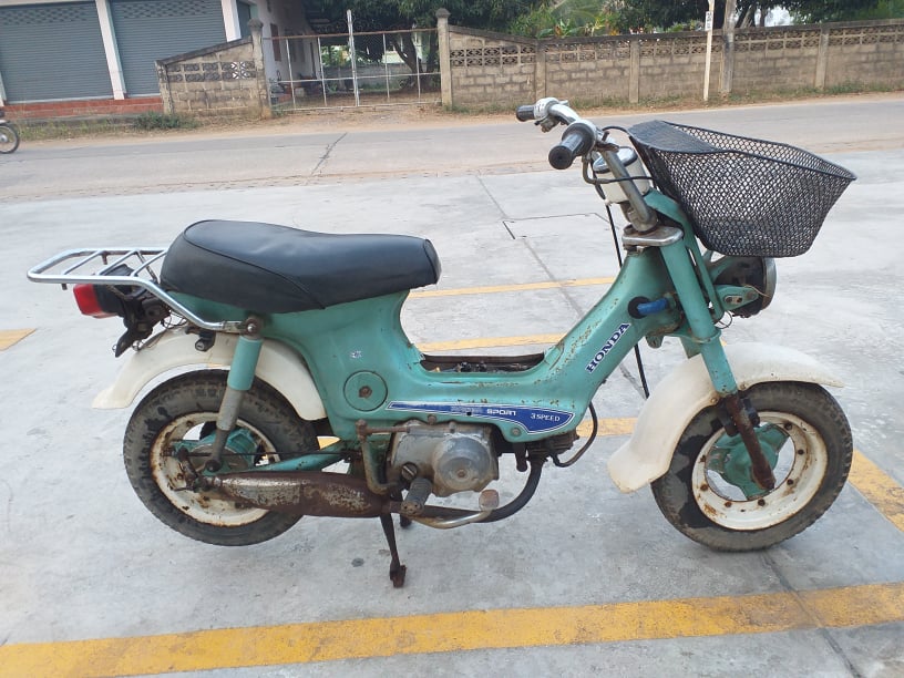 ขายรถป็อบชาลีเครื่อง 50 cc ครับ