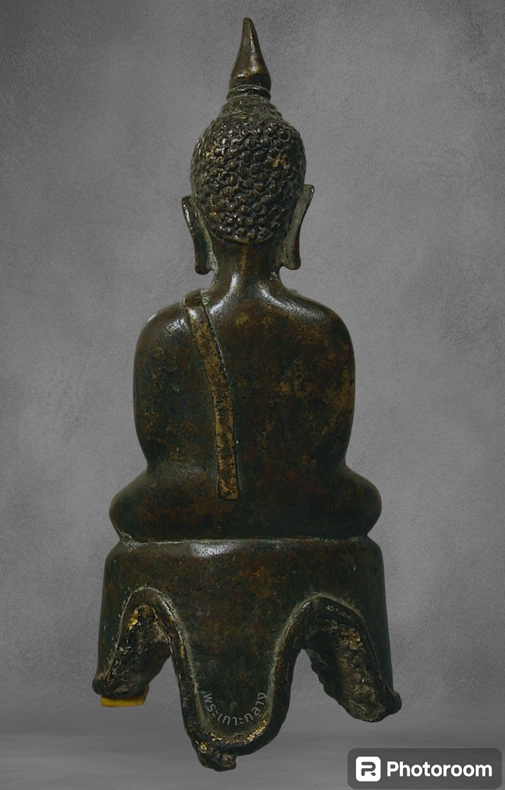 พระพุทธรูป พระกำแพง3ขา 