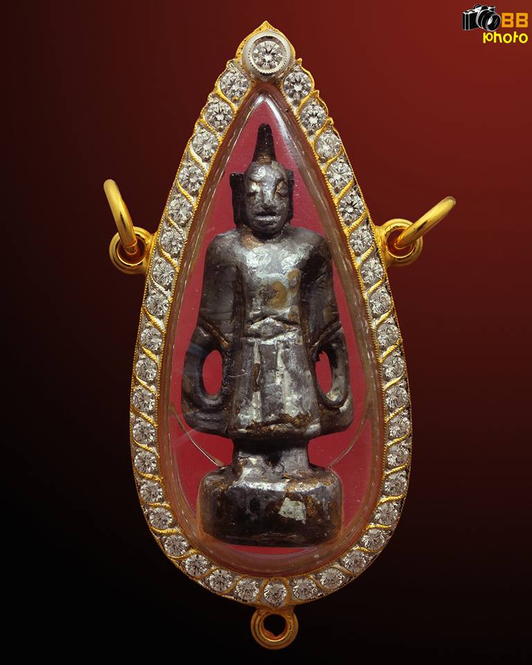 พระพุทธเจ้าปางเปิดโลก ศิลปะล้านช้าง