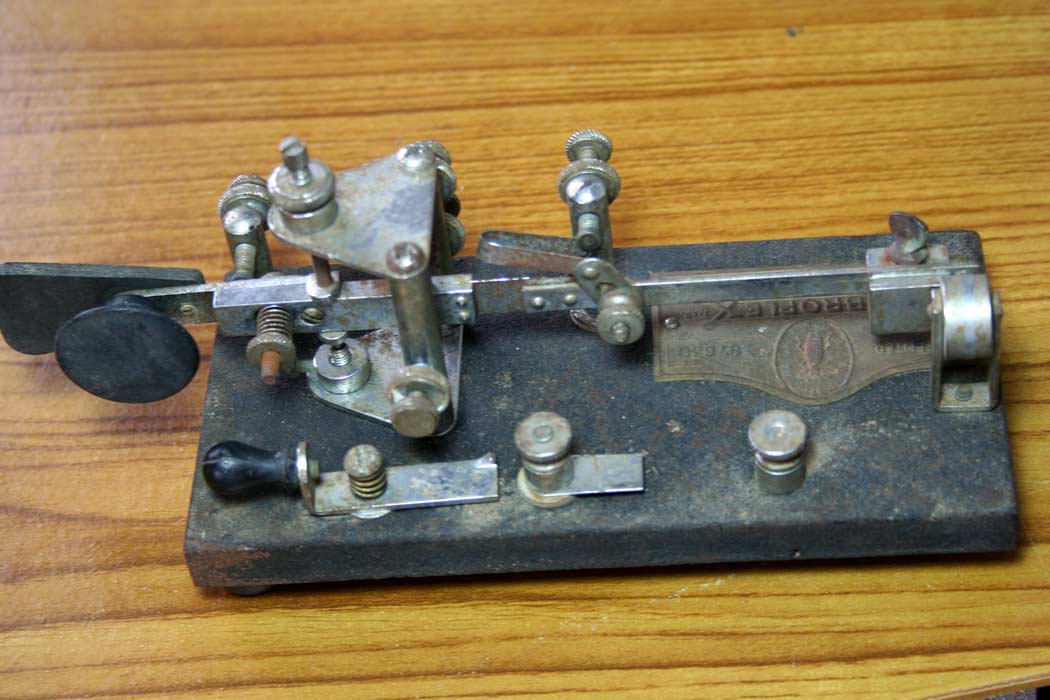 Semi-Automatic Key