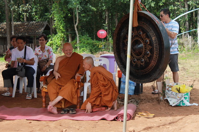 ภาพวางศิลาฤกษ์พระธาตุเจดีย์วัดป่าท่าสุด