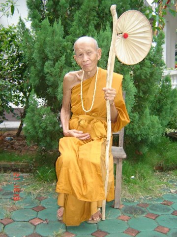 ร่วมเป็นเจ้าภาพสวดพระอภิธรรรมปีใหม่ ครูบาข่าย วัดหมูเปิ้งลำพูน