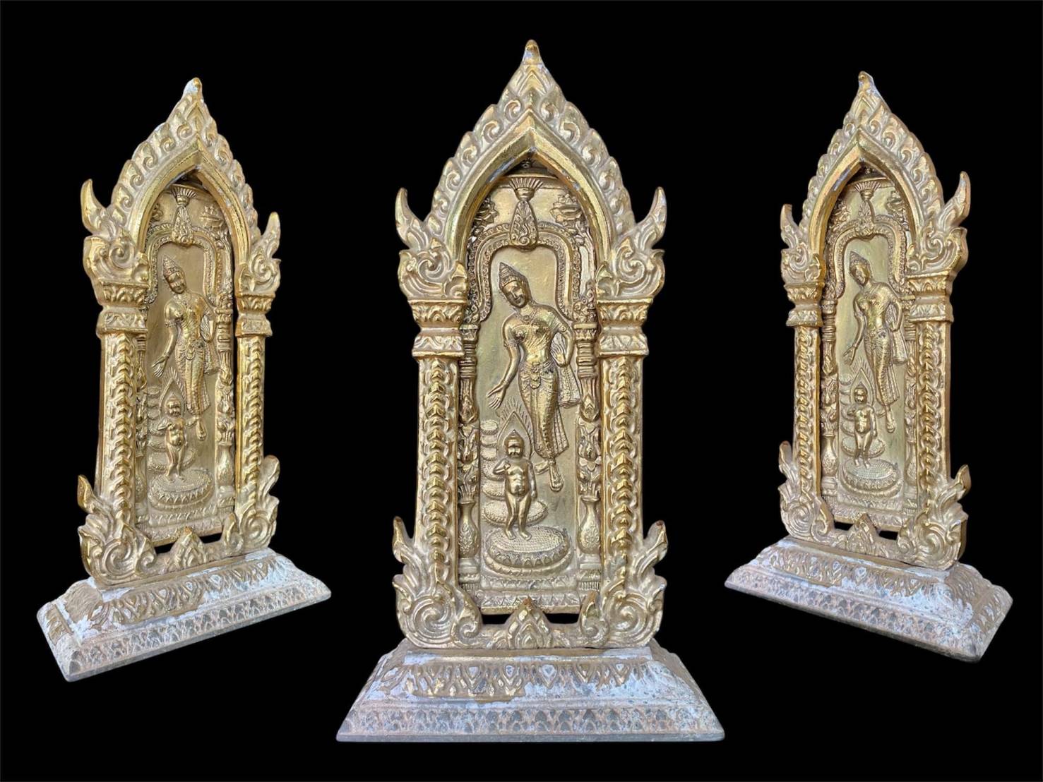 พระบูชากำแพงศอกหลวงพ่อขอม ปางประสูติ