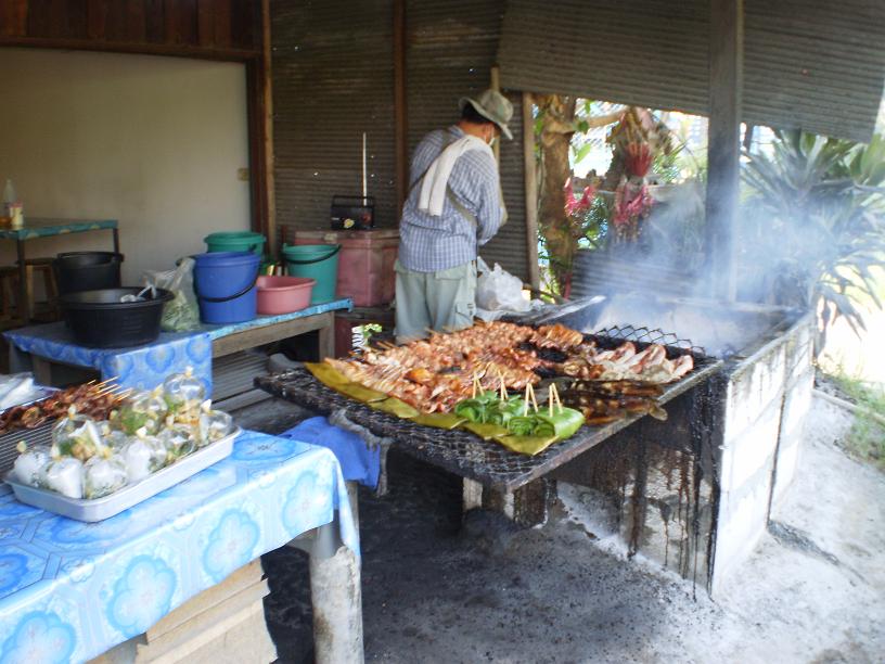 ภัตรคารล้านนา ( ยามตะวันกาบแก้ว )