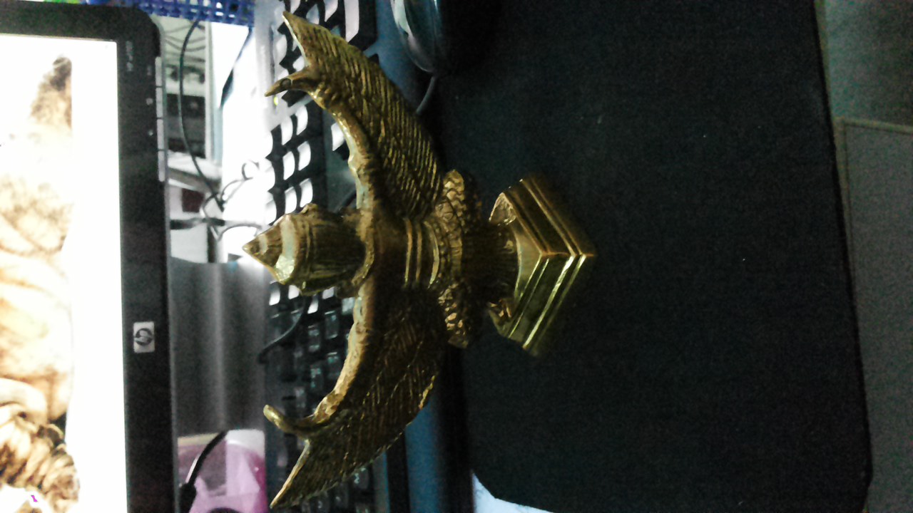 พญาครุฑขนาดบูชา เนื้อทองเหลือง