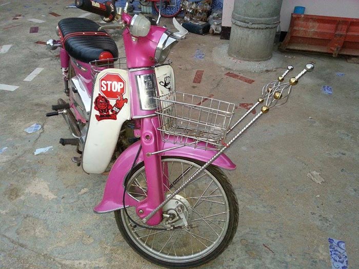 HONDA C-70 เครื่อง Dream ครับ