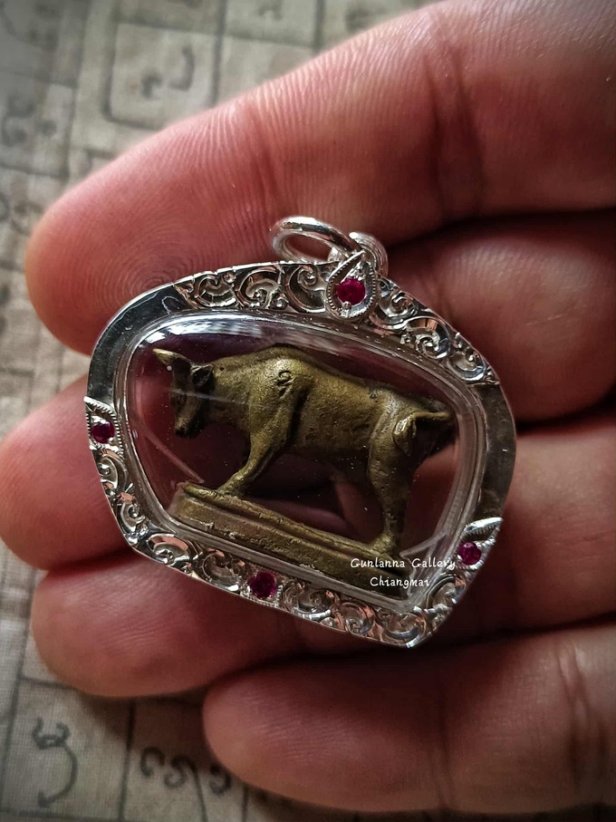 วัวธนูรุ่นแรก หลวงพ่อมีวัดมารวิชัย