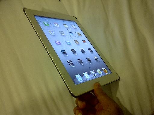 ขาย iPad2 32GB สีขาว ตัว 3G , Wifi สภาพสวย