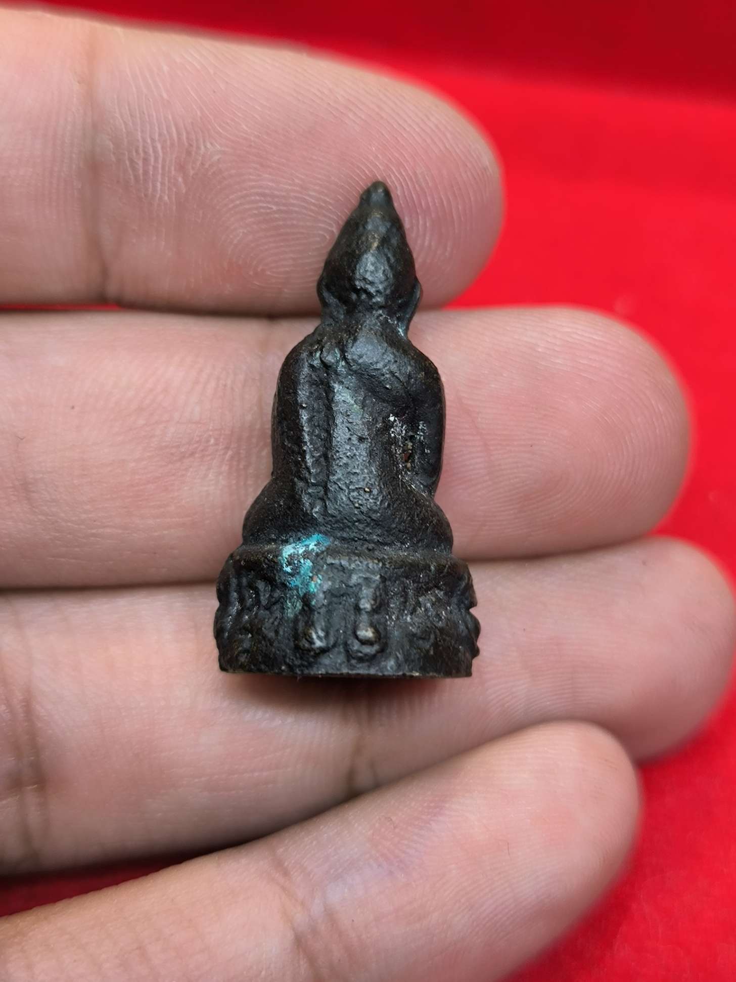 พระกริ่งหริภุญชัย ปี 12